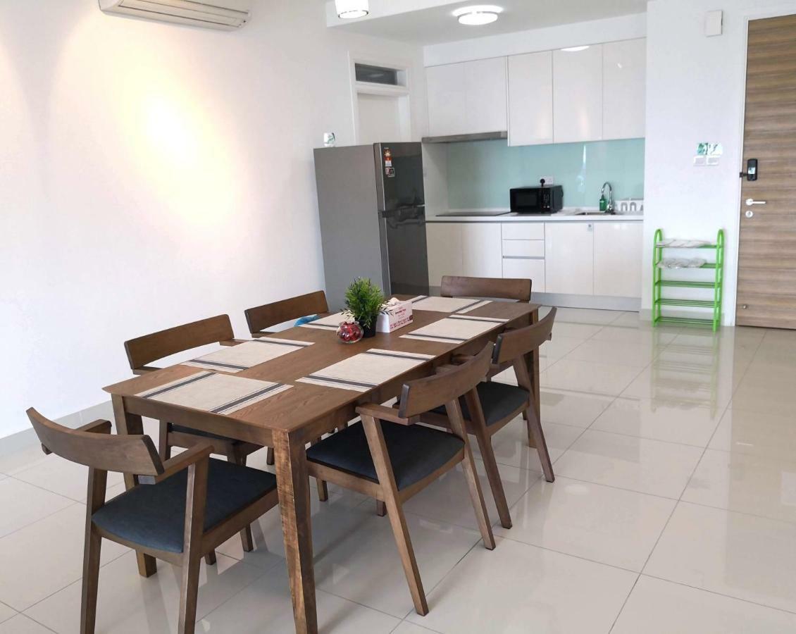 Teega 3br Family-friendly Puteri Harbour Apartment *