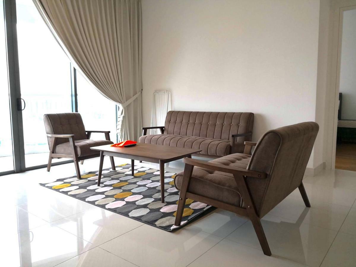 Teega 3br Family-friendly Puteri Harbour Apartemen *