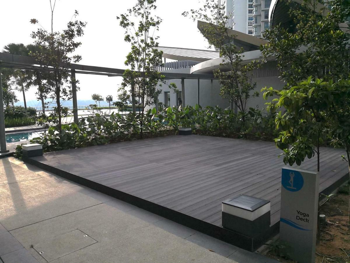 Teega 3br Family-friendly Puteri Harbour Apartemen *